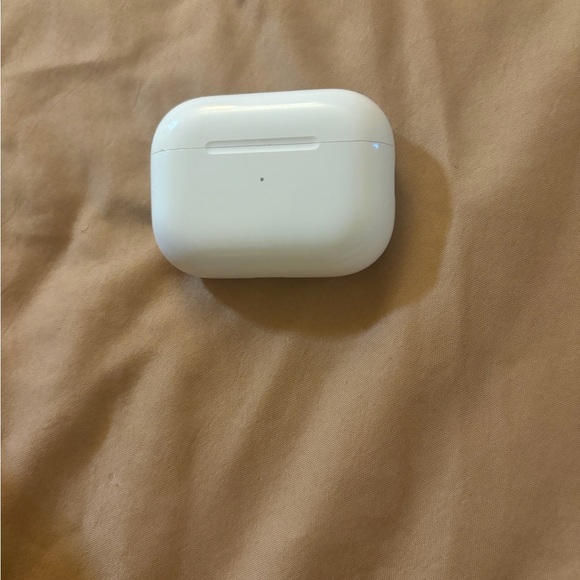 White Wireless Earbuds Case
